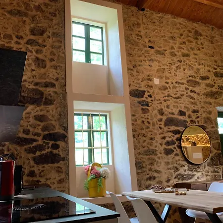 بيت للعطل Casa Fogar Do Ulla *